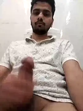 Snapshot of itachigunn chatting on March 2026 03:01:02 AM itachigunn online show from March 2026 03:01:02 AM