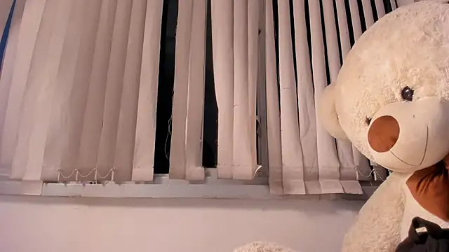 Snapshot of Valentina_Se chatting on December 2024 10:36:01 AM Valentina Se online show from December 2024 10:36:01 AM