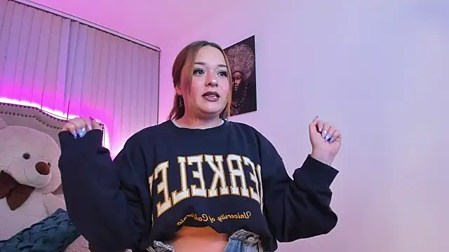 Snapshot of Valentina_Se chatting on January 2025 04:33:02 AM Valentina Se online show from January 2025 04:33:02 AM