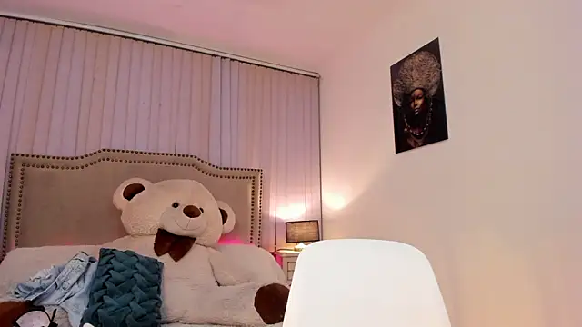 Snapshot of Valentina_Se chatting on January 2025 09:45:02 AM Valentina Se online show from January 2025 09:45:02 AM