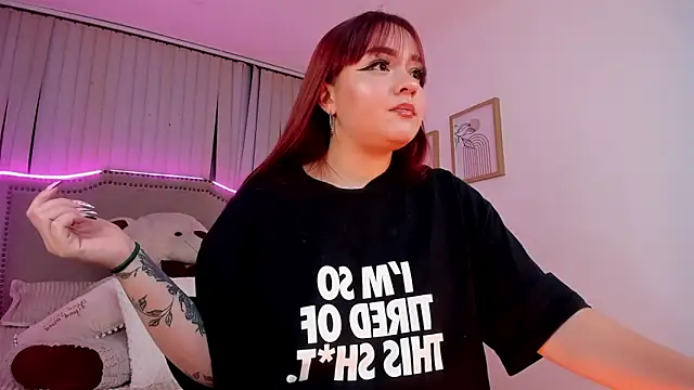 Snapshot of Valentina_Se chatting on March 2025 07:14:01 AM Valentina Se online show from March 2025 07:14:01 AM