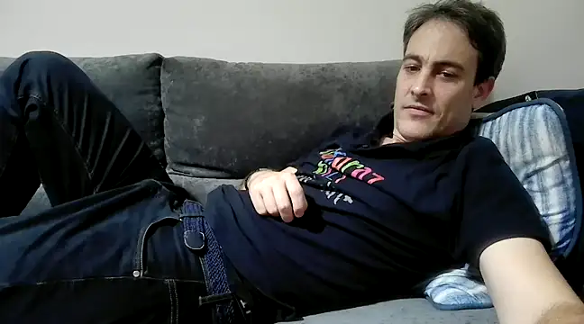 basquehotboy online show from December 2024 10:06:01 PM