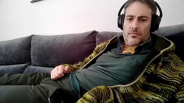 basquehotboy online show from January 2025 02:49:02 PM