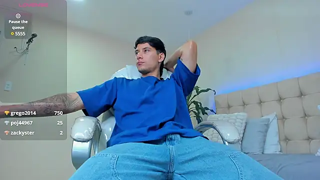 Damian23   online show from February 2025 07:32:02 PM