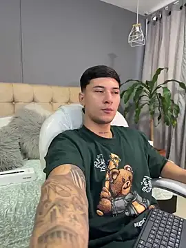 Damian23   online show from September 2025 12:27:02 PM