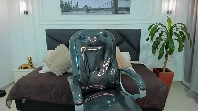 Damian23   online show from November 2025 11:03:01 AM