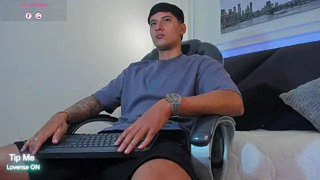 Damian23   online show from February 2026 11:27:01 AM