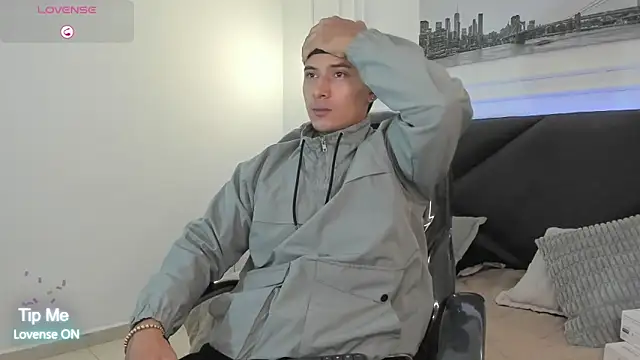 Damian23   online show from February 2026 12:42:02 PM