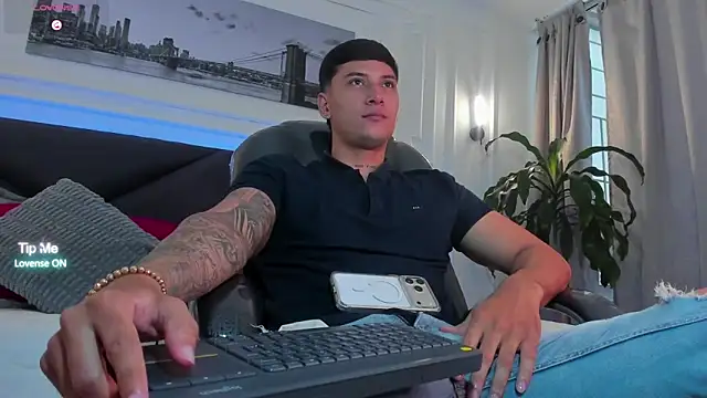 Damian23   online show from March 2026 12:09:01 PM