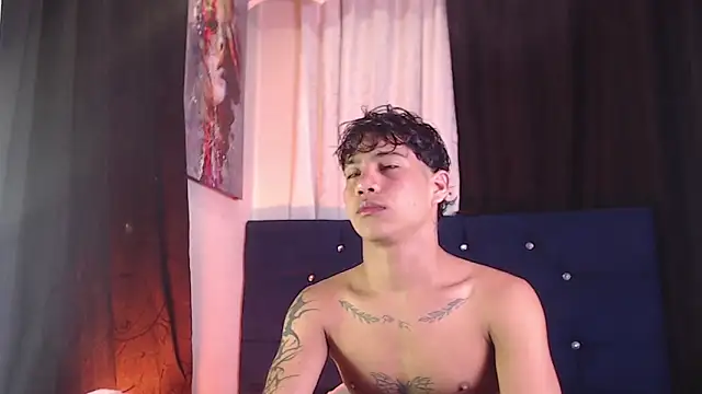 Snapshot of Sexys_Boys_Hot1 chatting on February 2026 01:38:02 PM Sexys Boys Hot1 online show from February 2026 01:38:02 PM