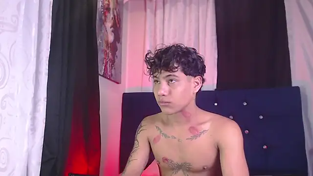 Snapshot of Sexys_Boys_Hot1 chatting on February 2026 01:02:02 AM Sexys Boys Hot1 online show from February 2026 01:02:02 AM