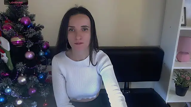 LaimaV  online show from December 2024 01:22:02 PM