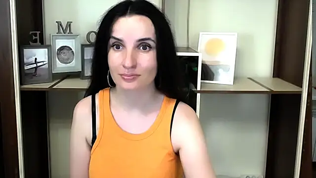 LaimaV  online show from June 2026 06:02:01 PM