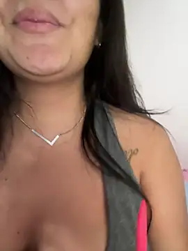 Snapshot of isa_ofc2024 chatting on February 2025 10:17:02 AM isa ofc2024 online show from February 2025 10:17:02 AM