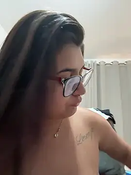 Snapshot of isa_ofc2024 chatting on February 2025 10:04:02 AM isa ofc2024 online show from February 2025 10:04:02 AM