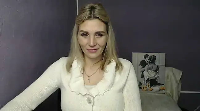  sexy lady online show from December 2024 02:10:01 PM