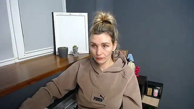  sexy lady online show from January 2025 01:10:02 PM