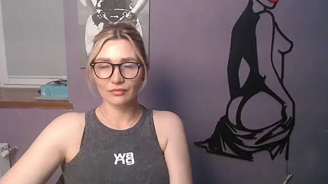  sexy lady online show from June 2026 01:03:01 PM