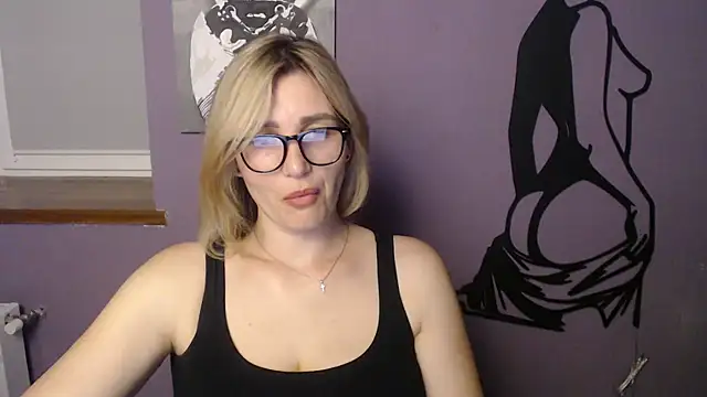  sexy lady online show from June 2026 01:56:01 PM