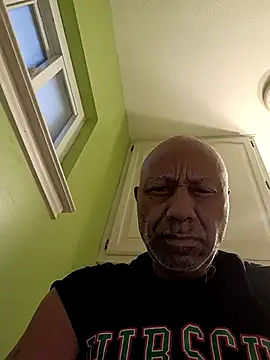 yasohw online show from November 2025 01:02:02 PM