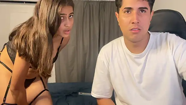 Snapshot of dereckbrownn chatting on January 2025 04:04:01 AM dereckbrownn online show from January 2025 04:04:01 AM