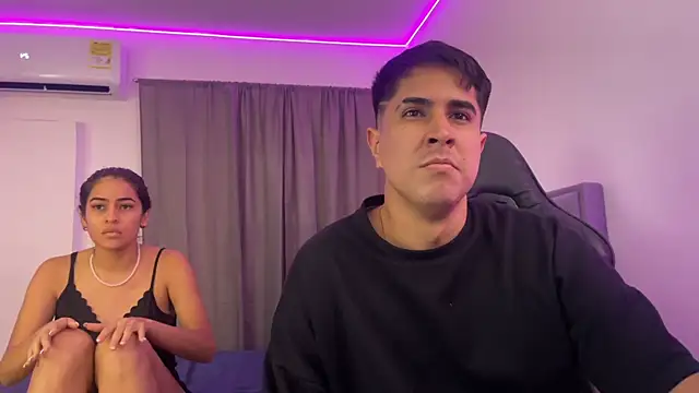 Snapshot of dereckbrownn chatting on January 2025 05:05:01 AM dereckbrownn online show from January 2025 05:05:01 AM