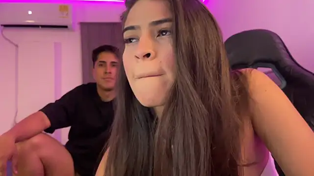 Snapshot of dereckbrownn chatting on January 2025 04:41:02 AM dereckbrownn online show from January 2025 04:41:02 AM