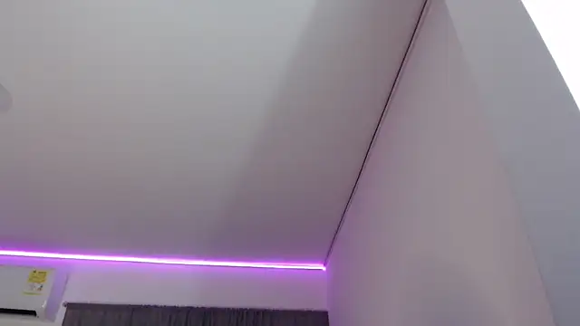 Snapshot of dereckbrownn chatting on March 2025 11:12:02 PM dereckbrownn online show from March 2025 11:12:02 PM