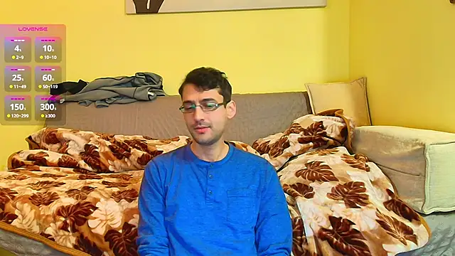 Snapshot of HungEddy chatting on February 2025 05:36:01 PM HungEddy online show from February 2025 05:36:01 PM