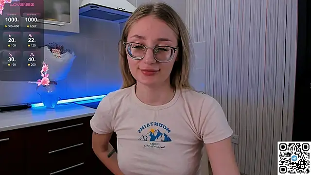 LivyyBossom online show from March 2025 05:28:01 PM