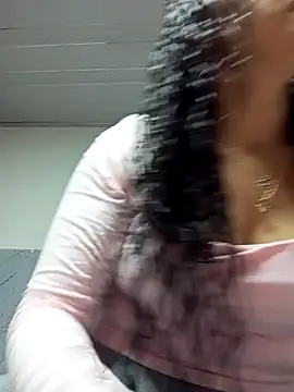 Snapshot of RenataSexy_ chatting on March 2025 03:40:01 PM RenataSexy online show from March 2025 03:40:01 PM