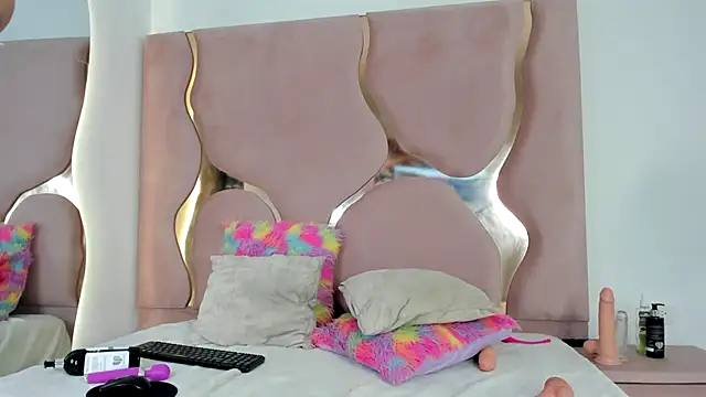 Sofia-candyht online show from February 2025 03:21:02 AM