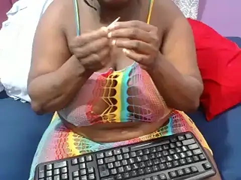 DARKGIANTMELANIN online show from March 2025 05:28:01 PM