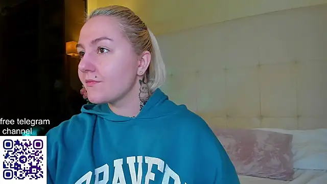 Debbie Taylor online show from December 2025 04:15:01 PM