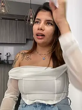 adop me   online show from March 2025 10:06:01 PM