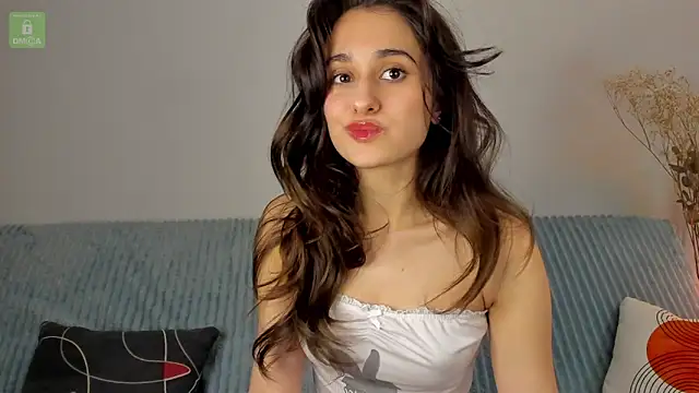 Snapshot of erika_hoiree chatting on December 2024 10:30:02 PM erika hoiree online show from December 2024 10:30:02 PM