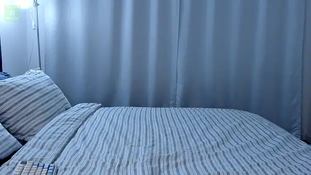 Snapshot of erika_hoiree chatting on February 2026 05:04:01 AM erika hoiree online show from February 2026 05:04:01 AM