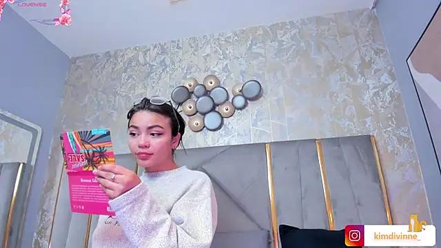 KimDevinne online show from February 2025 02:23:02 AM