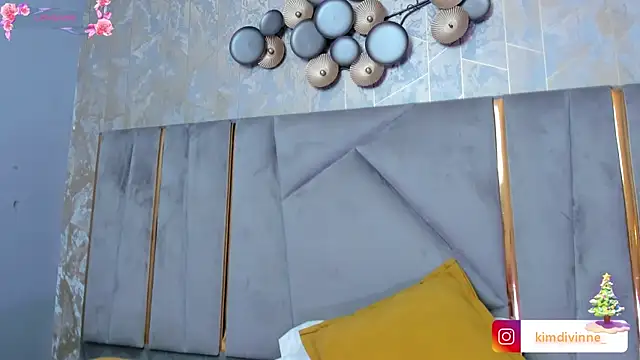 KimDevinne online show from November 2025 03:09:02 AM