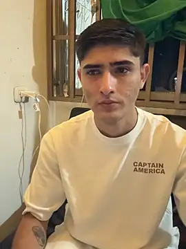 Snapshot of PhilipRich chatting on February 2026 01:43:02 AM PhilipRich online show from February 2026 01:43:02 AM