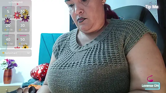 Snapshot of Dubraska1 chatting on February 2025 03:32:02 PM Dubraska1 online show from February 2025 03:32:02 PM