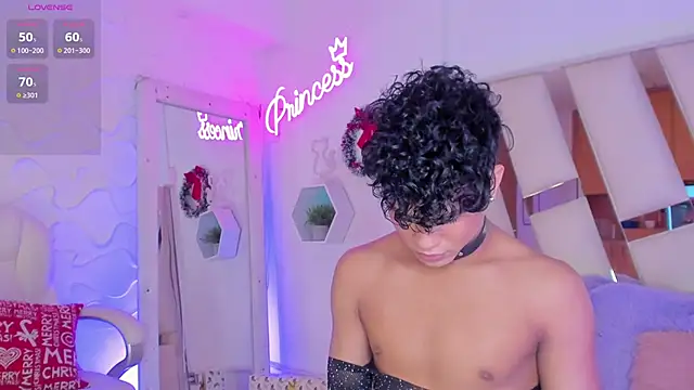 Snapshot of EthanCollens chatting on December 2024 01:13:01 AM EthanCollens online show from December 2024 01:13:01 AM