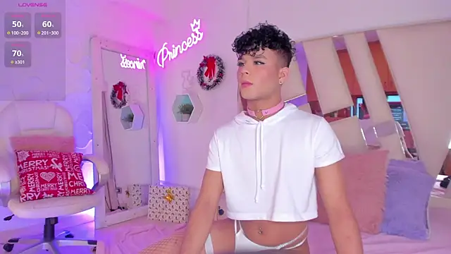 Snapshot of EthanCollens chatting on December 2024 09:17:02 PM EthanCollens online show from December 2024 09:17:02 PM