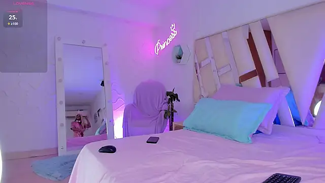 Snapshot of EthanCollens chatting on October 2025 10:04:02 PM EthanCollens online show from October 2025 10:04:02 PM