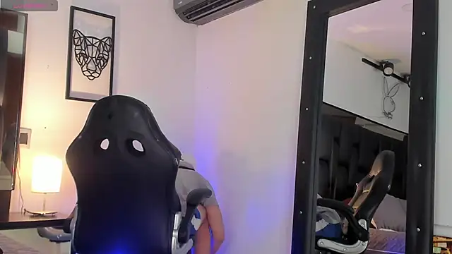 JadeSmiith  online show from March 2025 10:34:02 PM