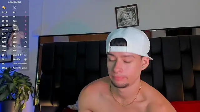 JadeSmiith  online show from November 2025 10:41:02 PM