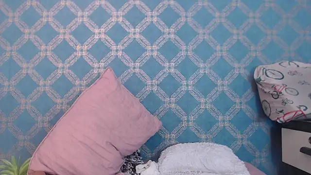 violeta cute18 online show from January 2025 10:51:02 PM