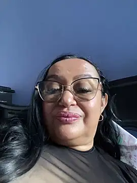 Gia Nahomi online show from December 2024 08:37:01 PM