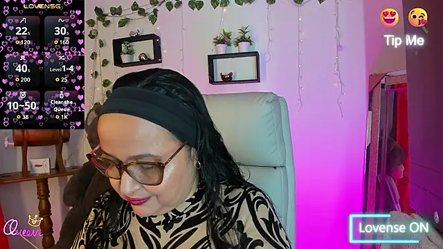 Snapshot of Gia_Nahomi chatting on February 2026 11:01:02 PM Gia Nahomi online show from February 2026 11:01:02 PM