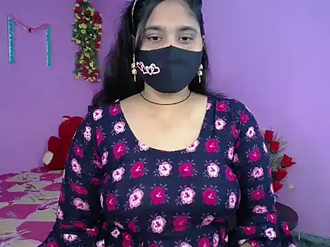 Snapshot of Hot_Maleka chatting on February 2026 04:32:01 PM Hot Maleka online show from February 2026 04:32:01 PM